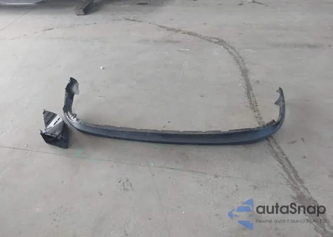 2022 Toyota Highlander L z USA, uszkodzony, nr VIN 5TDCZRAH5NS132283